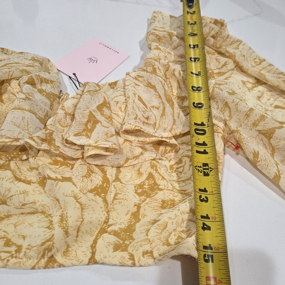 Hello Molly Lemon Print Ruffle Blouse Size M. - Picture 10 of 11